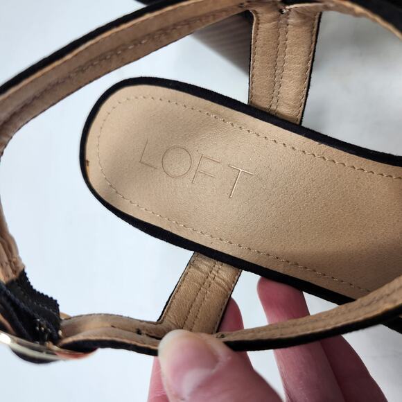 Loft Faux Suede Block Heels Sandal Adjustable Ankle Strap Black Size 7 M - Picture 12 of 12